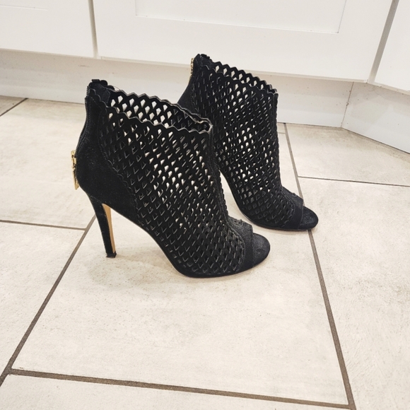 Ivanka Trump Didia suede booties - Picture 6 of 11